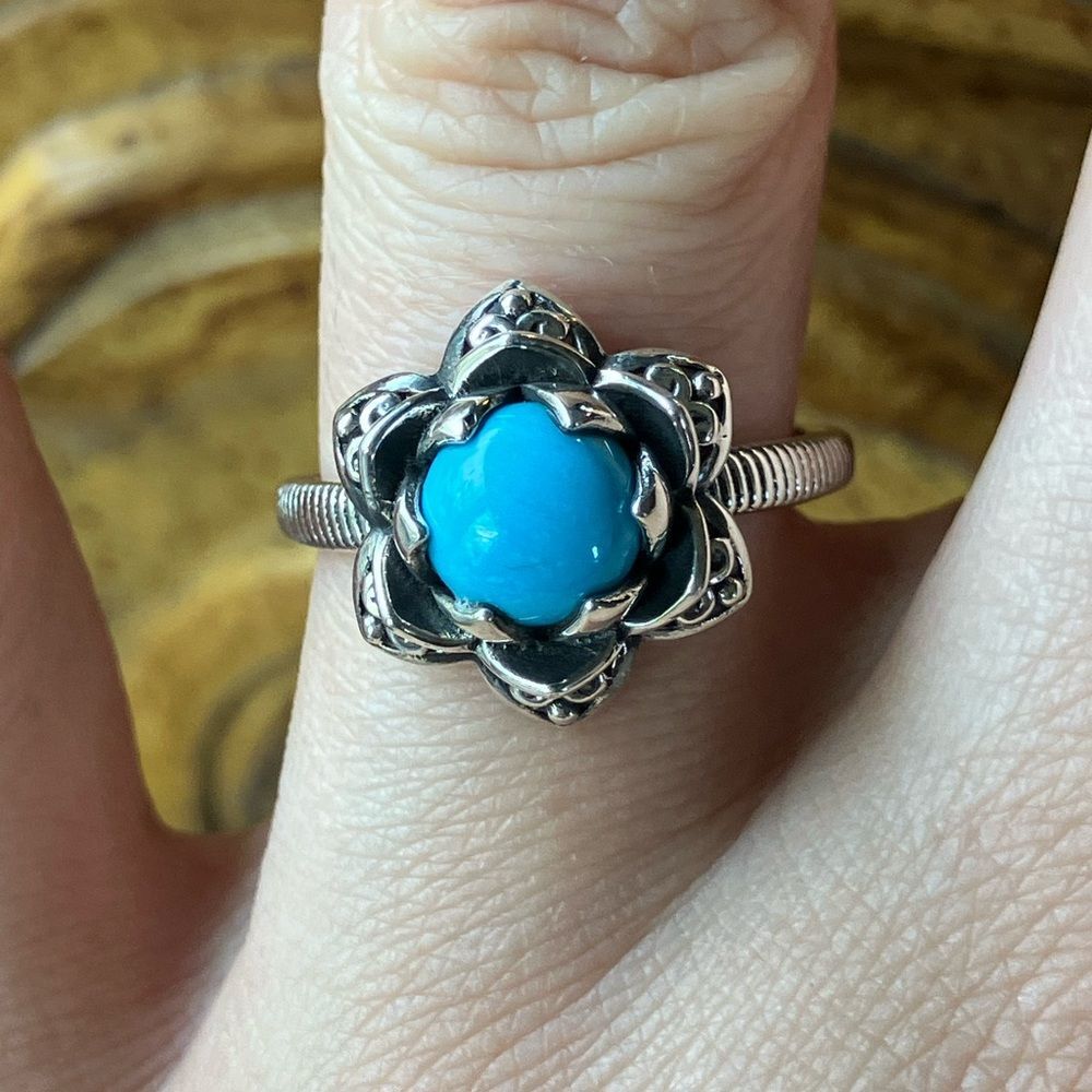 Sleeping Beauty Turquoise Sterling Silver Lotus Ring Size 7